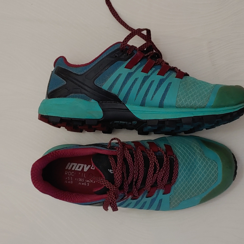 Inov Roclite 305 Powerflow Women's Size 8, Men's Size 6.5 Running Shoe